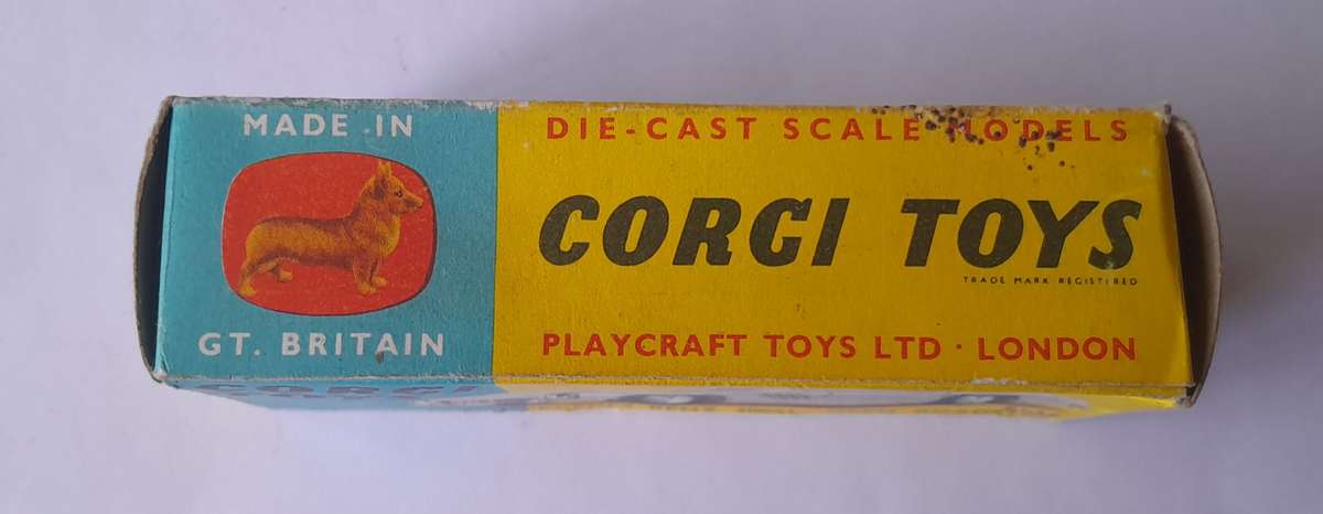 Corgi Toys 303S Mercedes 300SL Roadster In Original Box. 9.5cm.