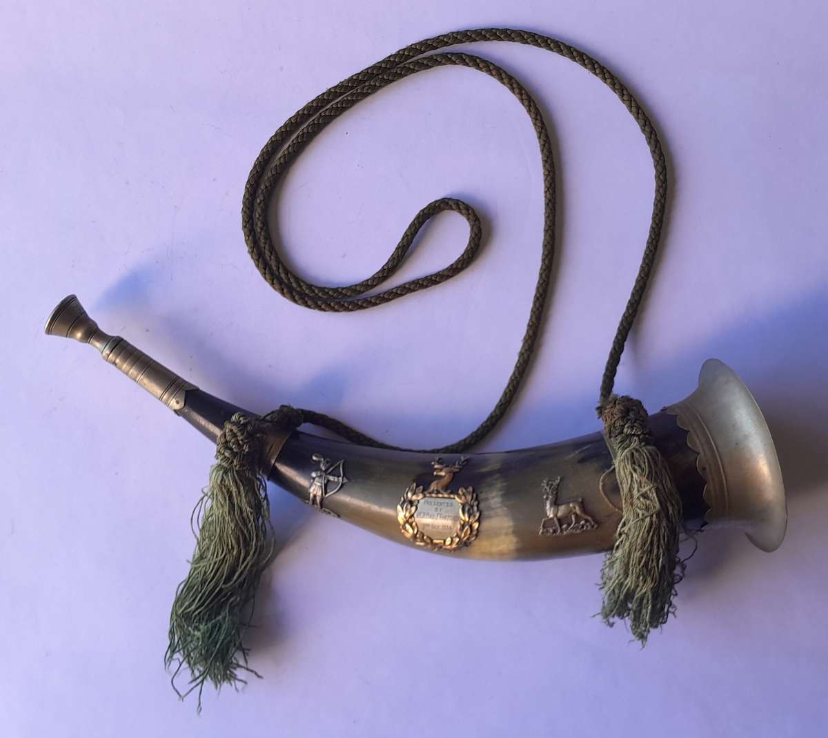 Antique Horn And Silver Plated Hunting Horn. Dated 1934. Length : 34 cm.