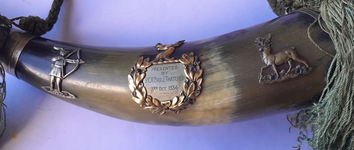Antique Horn And Silver Plated Hunting Horn. Dated 1934. Length : 34 cm.