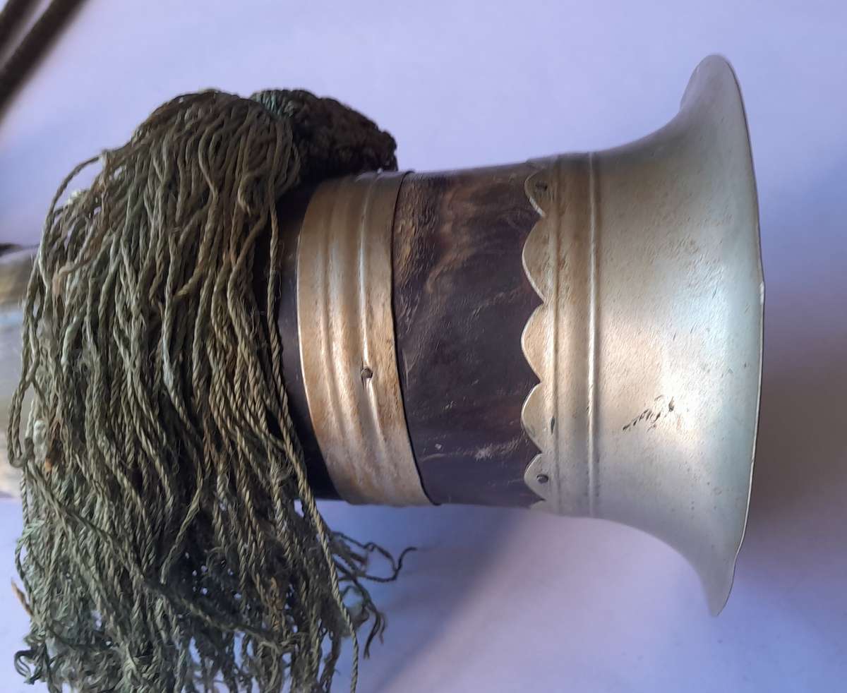 Antique Horn And Silver Plated Hunting Horn. Dated 1934. Length : 34 cm.