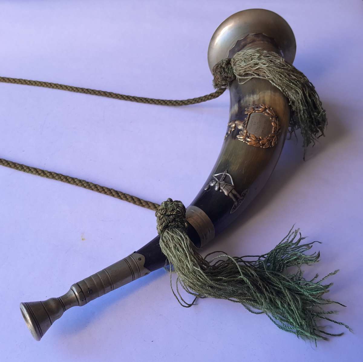 Antique Horn And Silver Plated Hunting Horn. Dated 1934. Length : 34 cm.