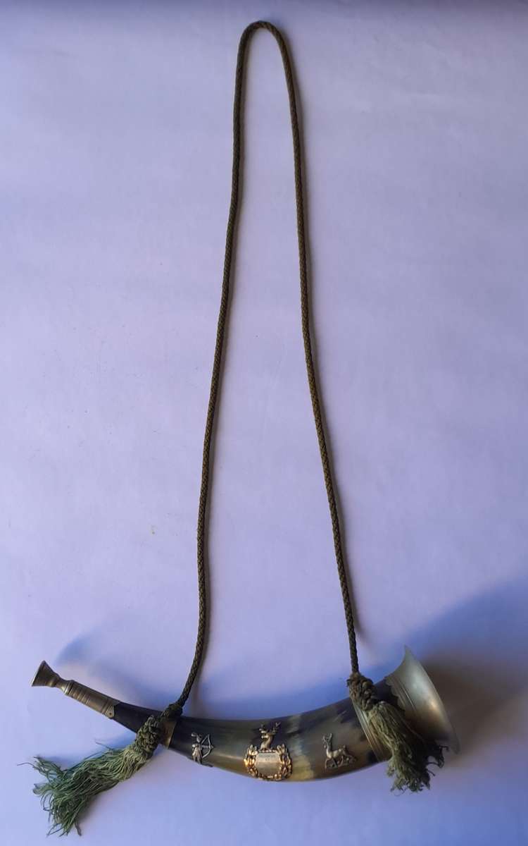 Antique Horn And Silver Plated Hunting Horn. Dated 1934. Length : 34 cm.