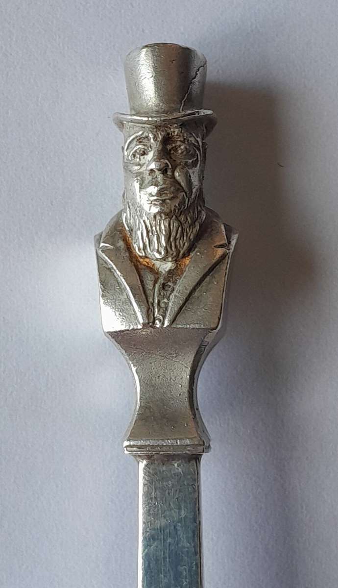 Solid silver Paul Kruger Spoon to commemorate `Battle of Amajuba`. Cape Mint. 925. 39.73 grams.