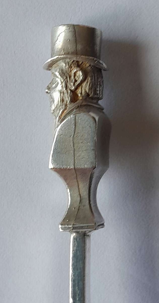 Solid silver Paul Kruger Spoon to commemorate `Battle of Amajuba`. Cape Mint. 925. 39.73 grams.