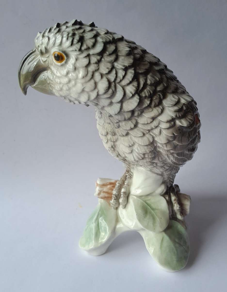 Mid Century W. Goebel West Germany Ceramic African Grey Parrot. Excellent Condition.