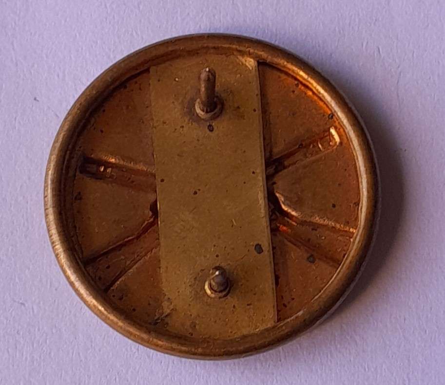 Early US Army Infantry Collar Badge.