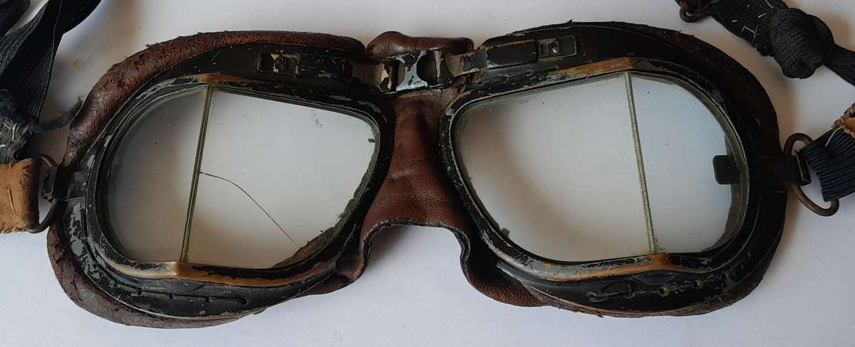 WW2 RAF Mk VIII Pilot's Goggles.