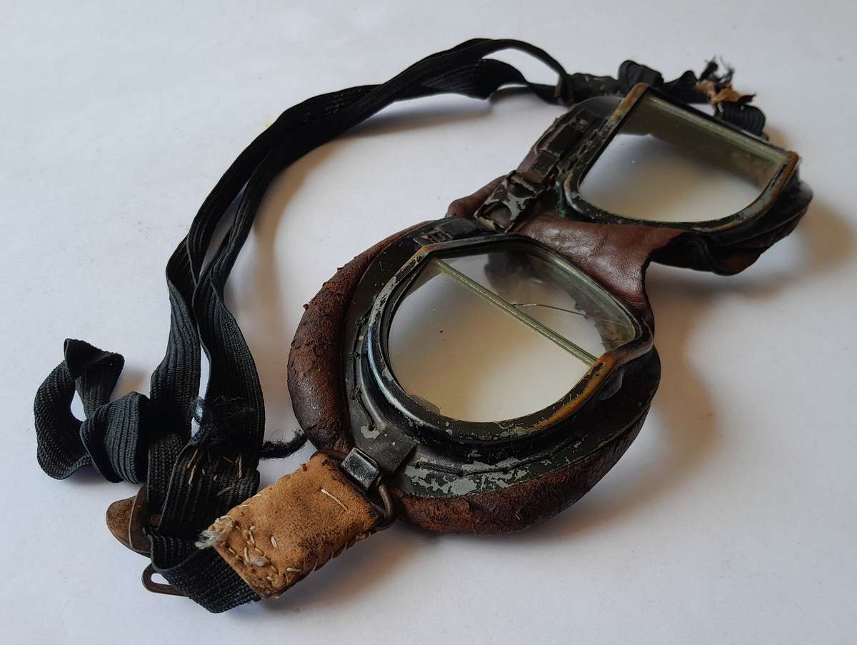 WW2 RAF Mk VIII Pilot's Goggles.