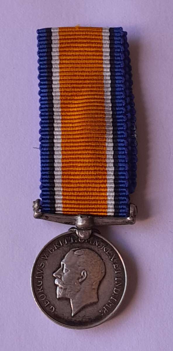WW1 Miniature 1914 - 1918 War Medal.  Solid Silver.