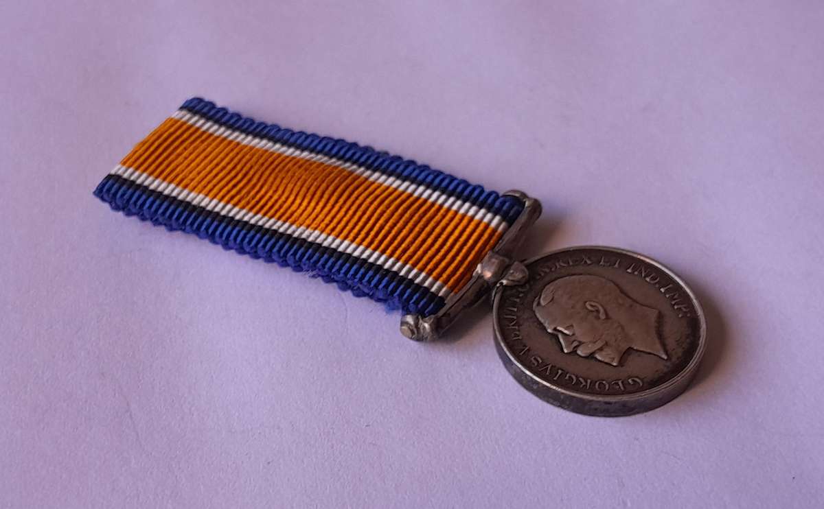 WW1 Miniature 1914 - 1918 War Medal.  Solid Silver.