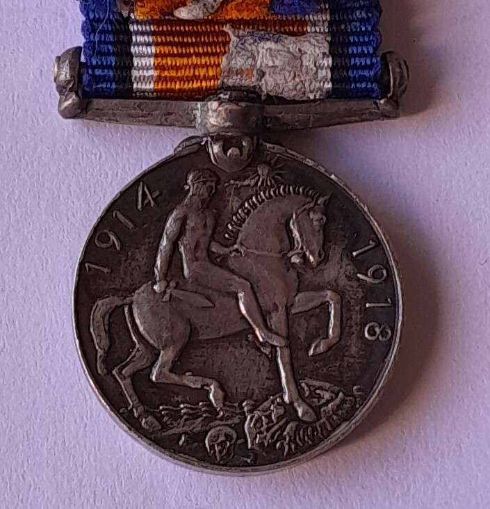 WW1 Miniature 1914 - 1918 War Medal.  Solid Silver.