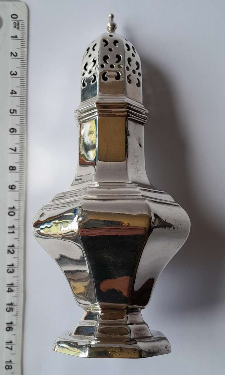 Vintage Georgian Style Silver Plate Sugar Shaker. 16cm.