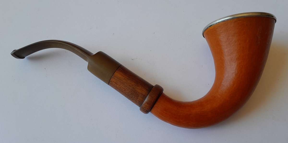 Antique Calabash Pipe With Solid Silver Rim. Birmingham, 1919. Unsmoked.