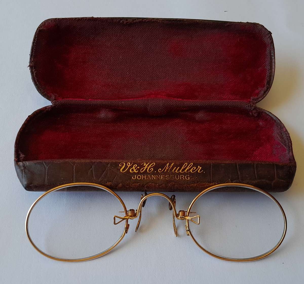 Antique Pince-Nez Eye Glasses In Original Case. V&H. Muller, JHB.