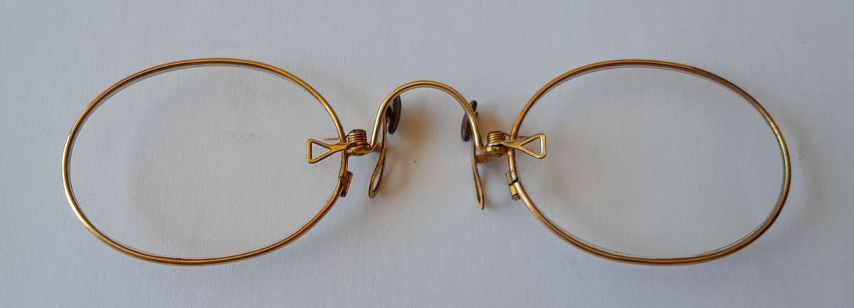 Antique Pince-Nez Eye Glasses In Original Case. V&H. Muller, JHB.
