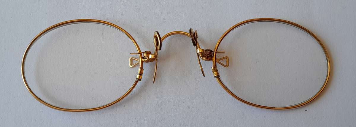 Antique Pince-Nez Eye Glasses In Original Case. V&H. Muller, JHB.