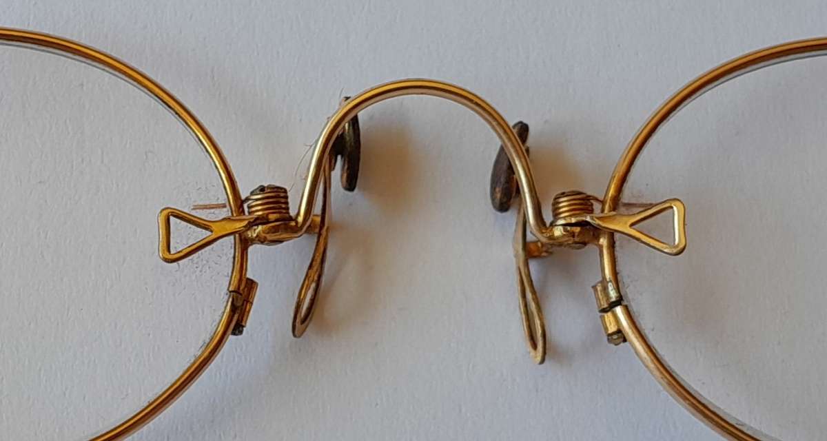 Antique Pince-Nez Eye Glasses In Original Case. V&H. Muller, JHB.