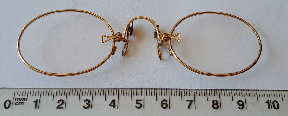 Antique Pince-Nez Eye Glasses In Original Case. V&H. Muller, JHB.