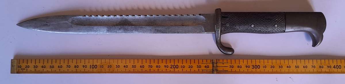 "Reserved" WW1 German South West Africa 1909 Erfurt Sawback Bayonet. Matching Numbers Scabbard.