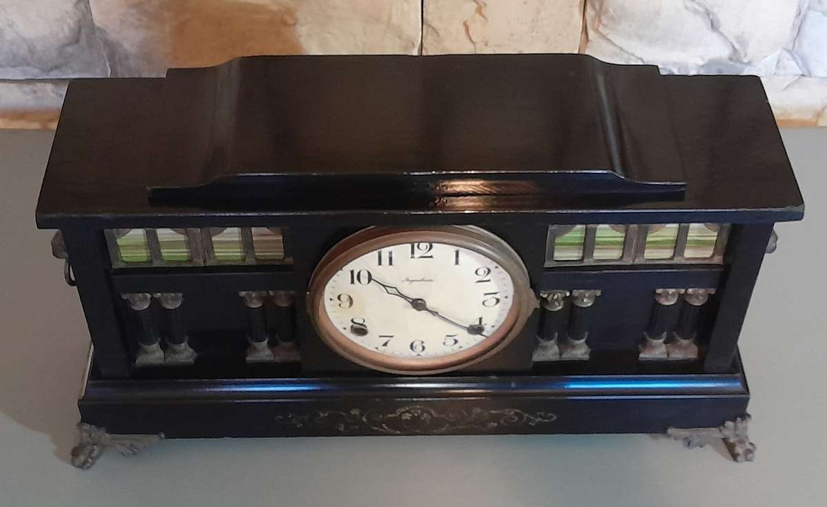 Antique Large Ingraham 8-Column Ebonized Mantel Clock. Running. 51cm.