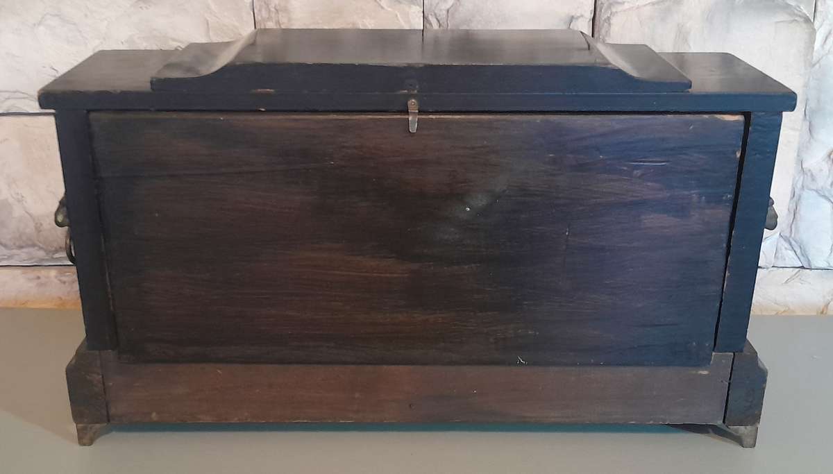 Antique Large Ingraham 8-Column Ebonized Mantel Clock. Running. 51cm.