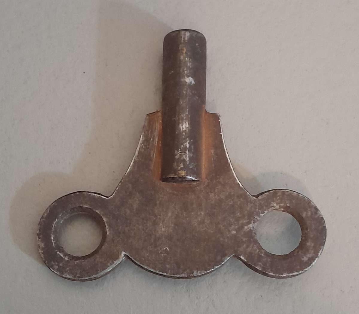 Antique Large Ingraham 8-Column Ebonized Mantel Clock. Running. 51cm.