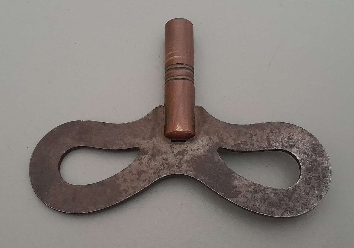 Antique Oak Cased HAC Wurttemburg Mantel Clock. Superb Condition.