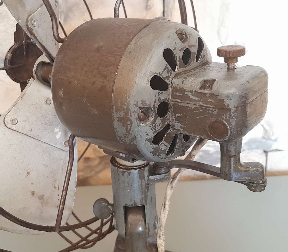 1940's General Electric Vortalex Industrial Desktop Fan. Working.