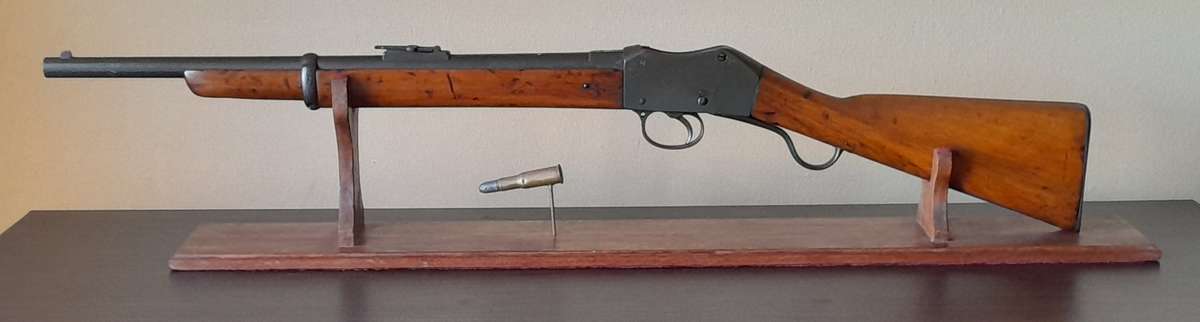 Boer War 1887 BSA Martini-Henry Carbine with Cartridge and Display Stand
