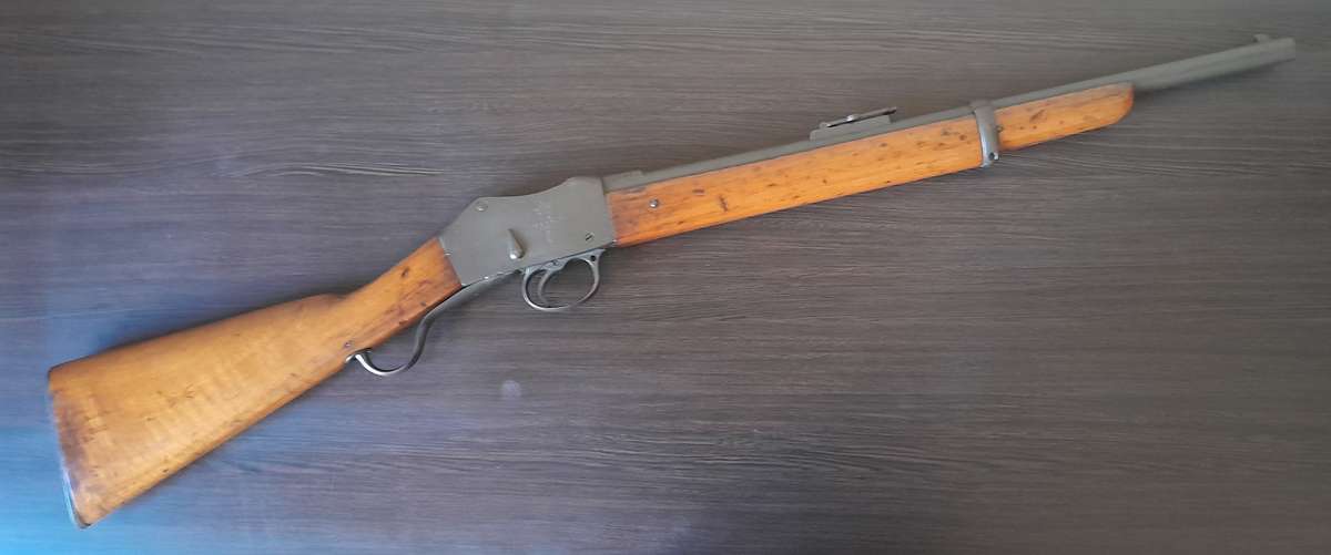 Boer War 1887 BSA Martini-Henry Carbine with Cartridge and Display Stand