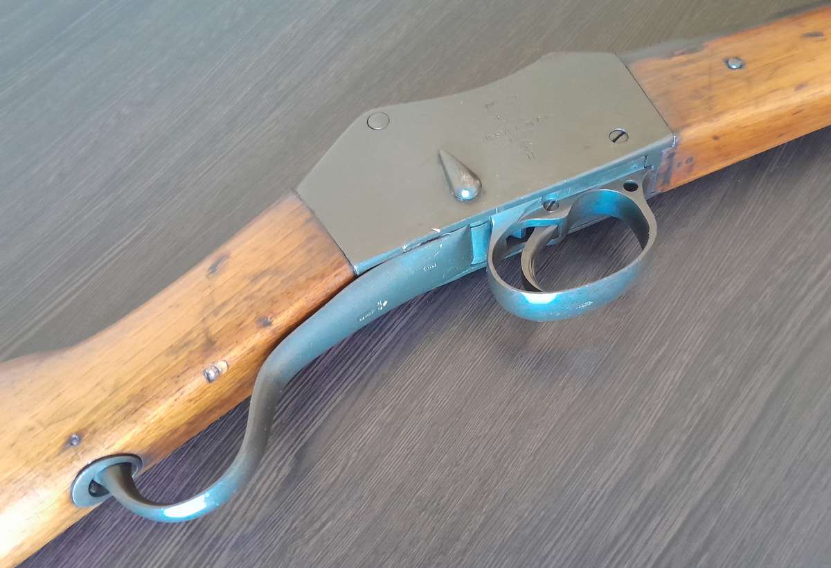 Boer War 1887 BSA Martini-Henry Carbine with Cartridge and Display Stand