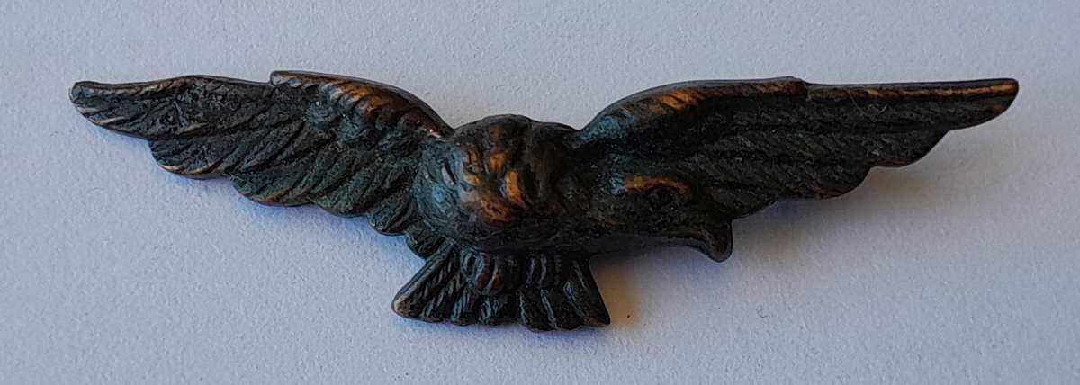 WW2 Royal Air Force Eagle Badge.  No Lugs.