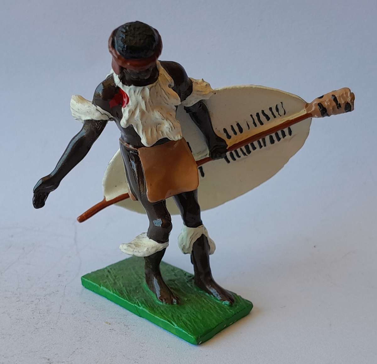 Rare Vintage Little Legion Zulu War Warrior Lead Figurine.  5.5cm