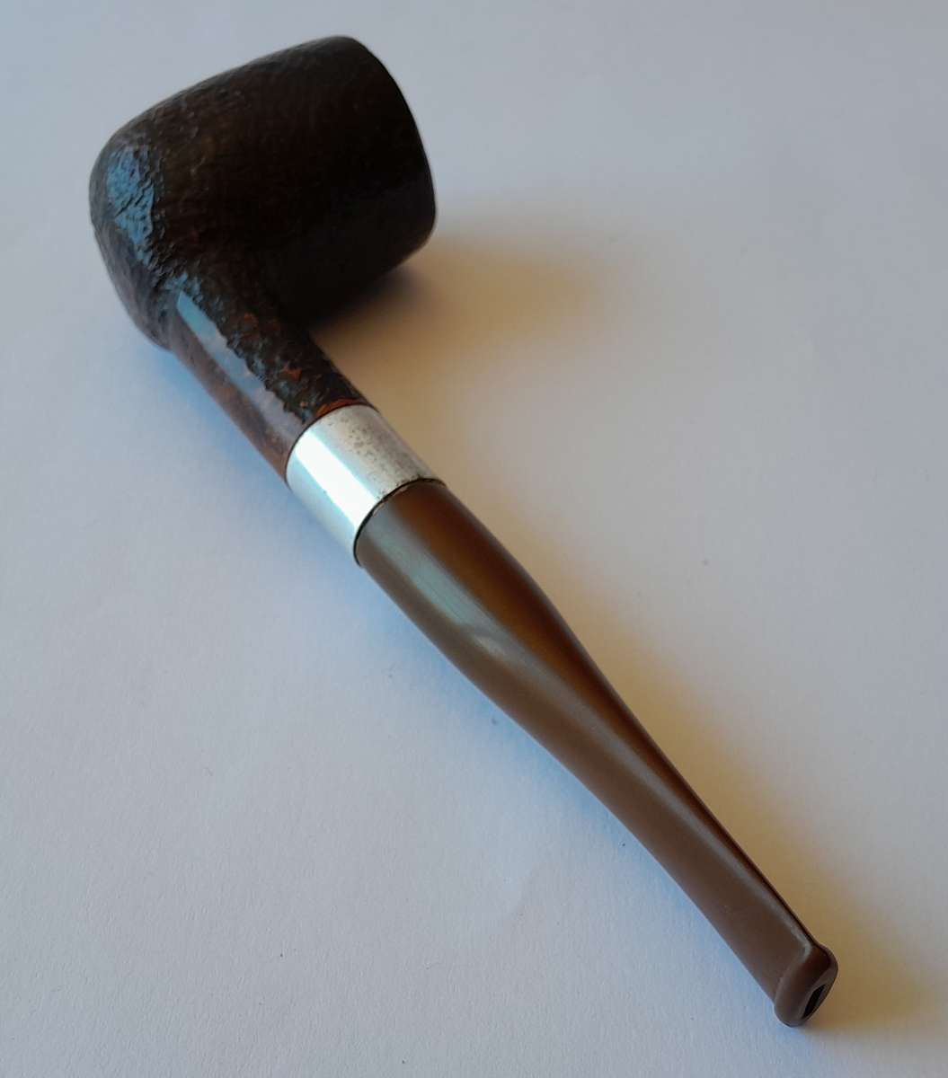 Vintage Orlik Byford Estate Pipe.  Made in England.