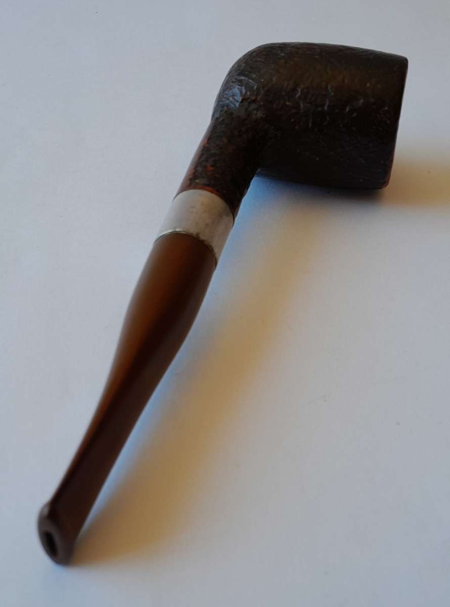Vintage Orlik Byford Estate Pipe.  Made in England.