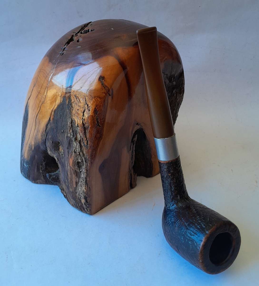 Vintage Orlik Byford Estate Pipe.  Made in England.