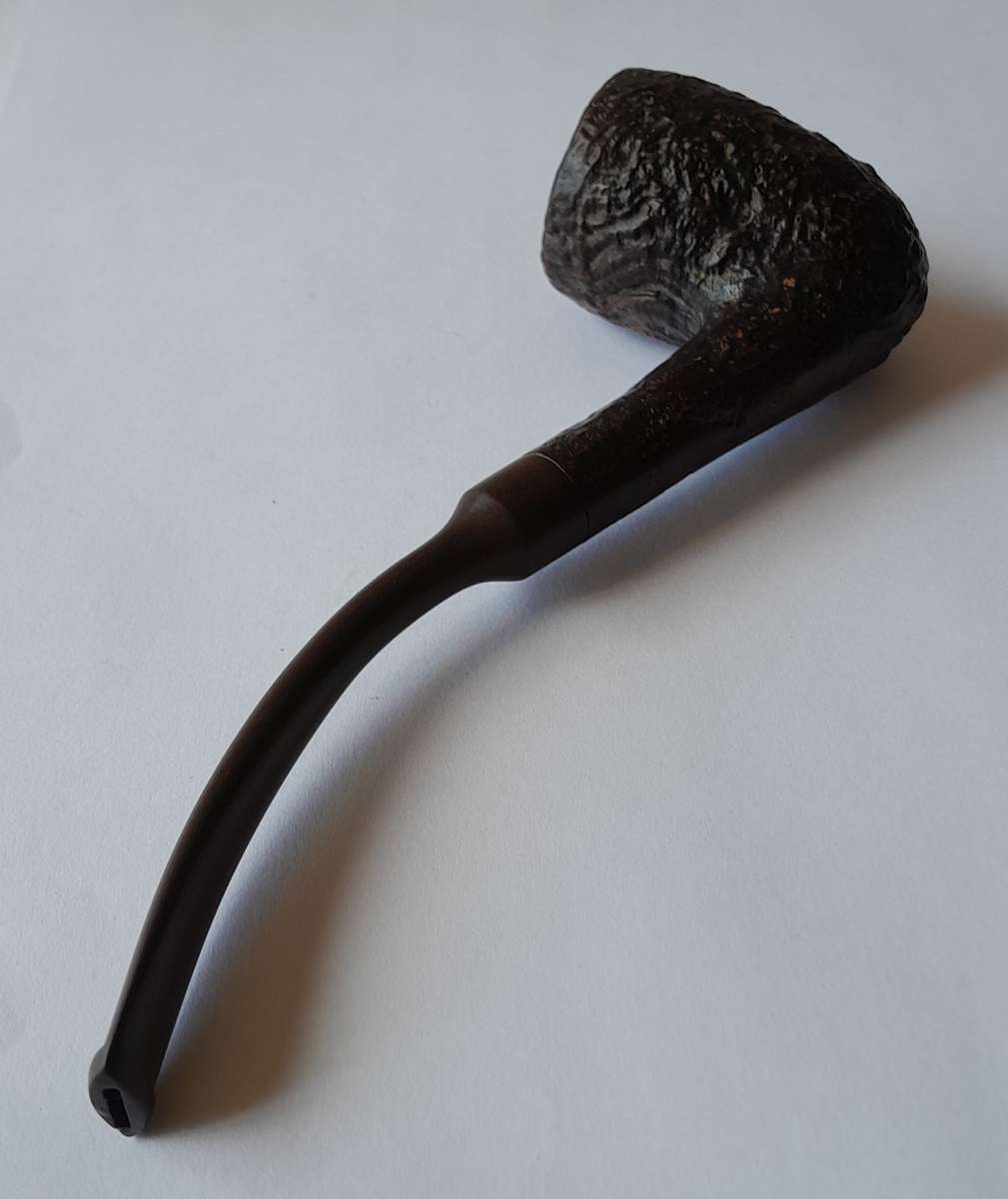 Vintage Hardcastle 141 Rusticated Arched Estate Pipe.