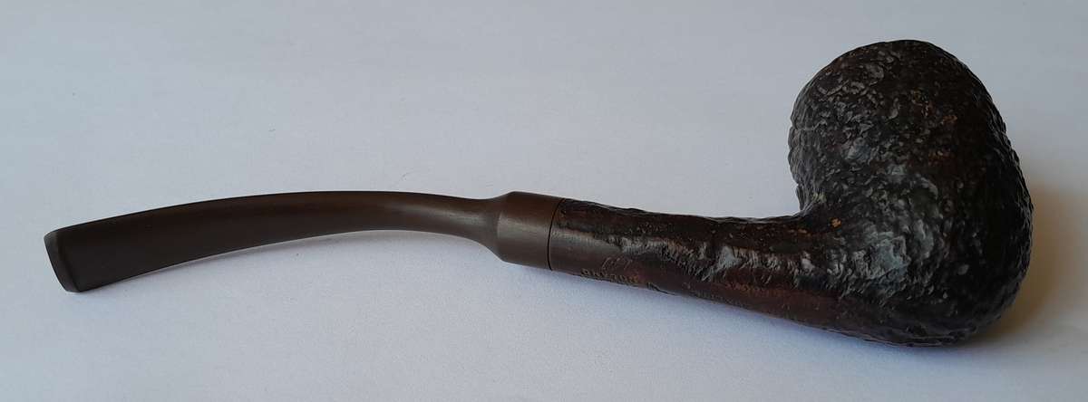 Vintage Hardcastle 141 Rusticated Arched Estate Pipe.