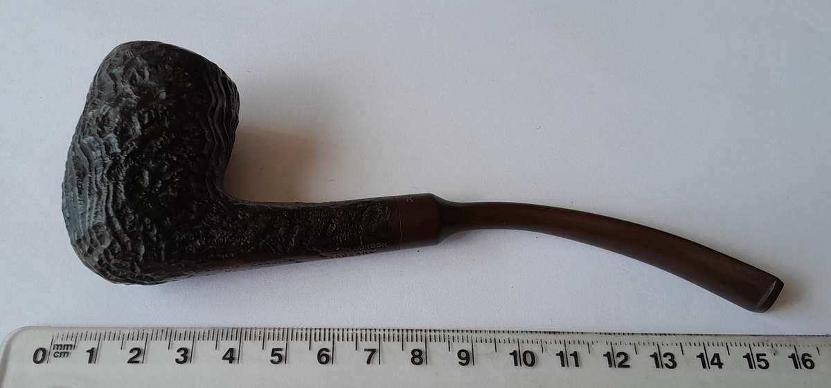 Vintage Hardcastle 141 Rusticated Arched Estate Pipe.