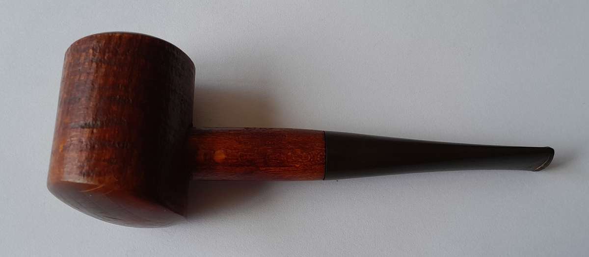 Vintage Bux Cherry-Cured Estate Pipe.