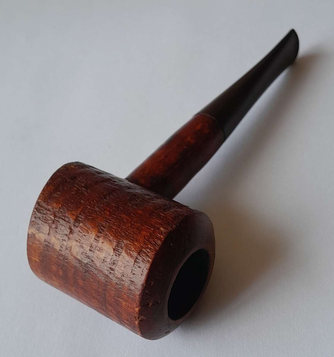Vintage Bux Cherry-Cured Estate Pipe.