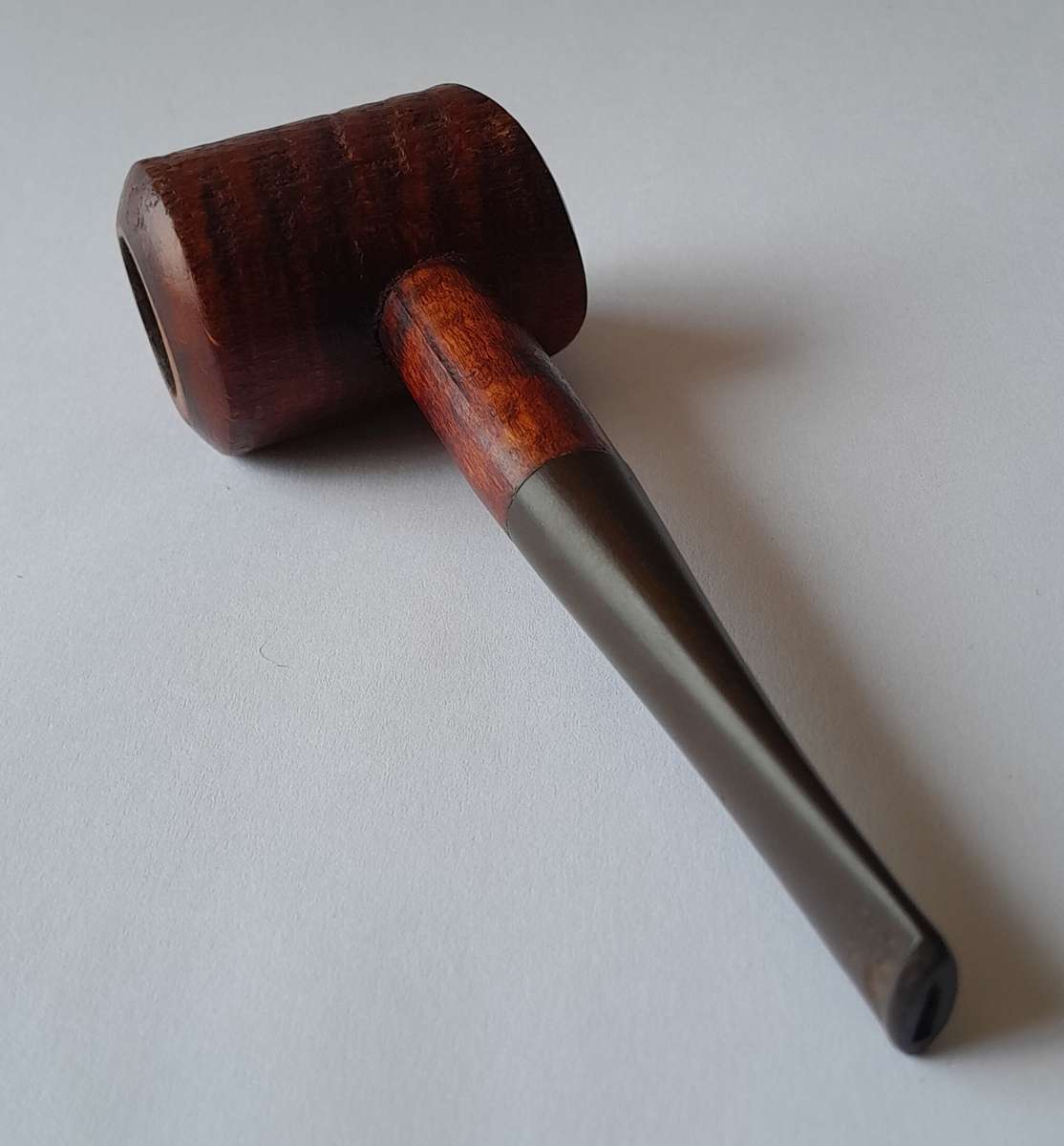 Vintage Bux Cherry-Cured Estate Pipe.