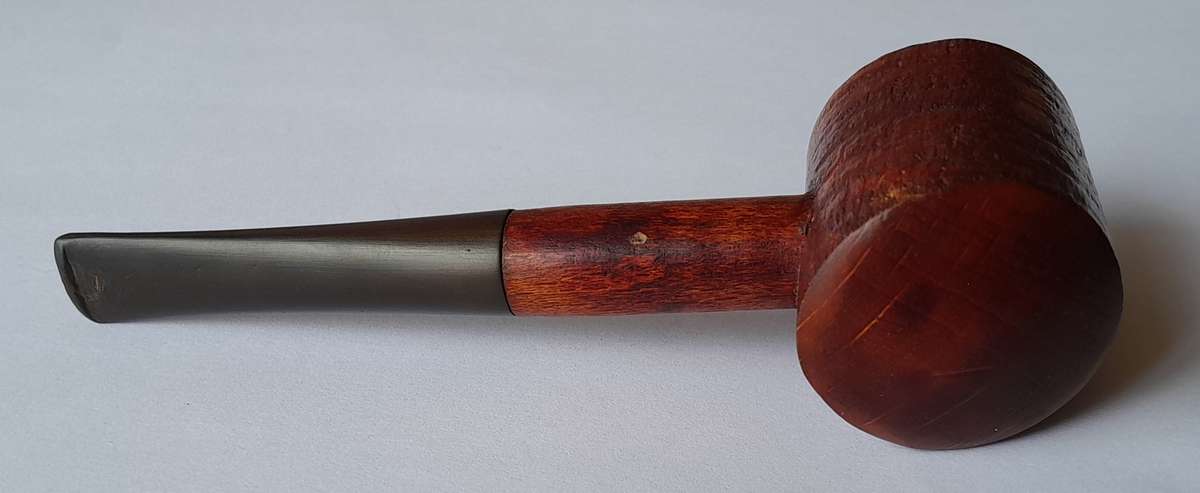 Vintage Bux Cherry-Cured Estate Pipe.