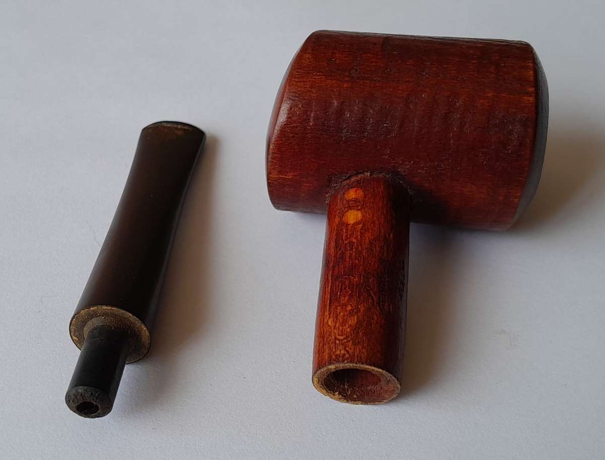Vintage Bux Cherry-Cured Estate Pipe.