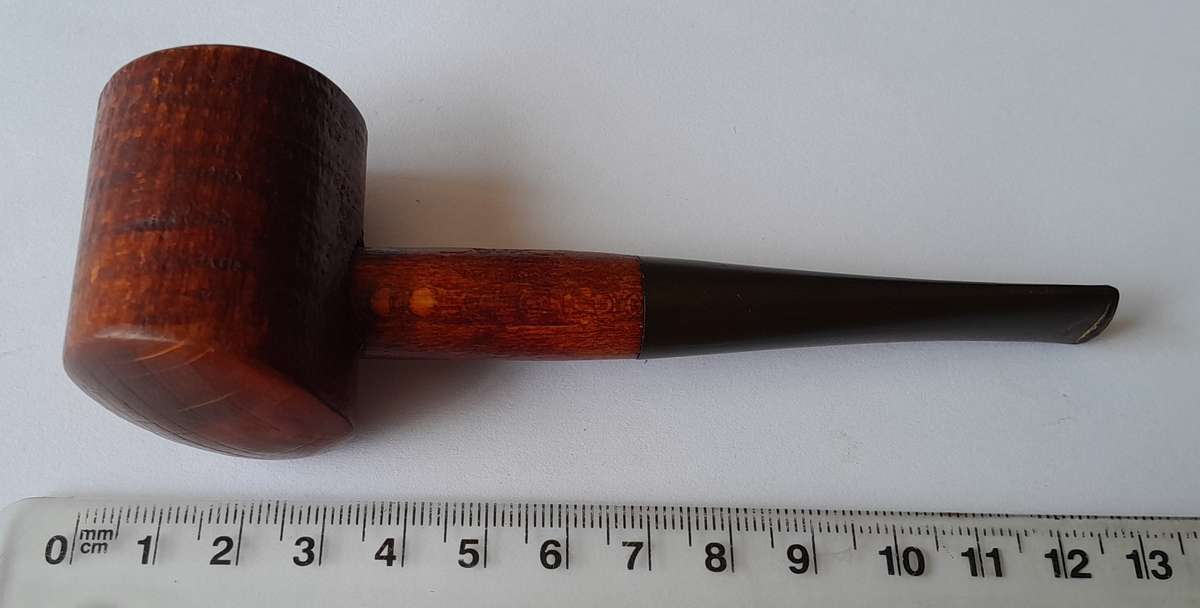 Vintage Bux Cherry-Cured Estate Pipe.