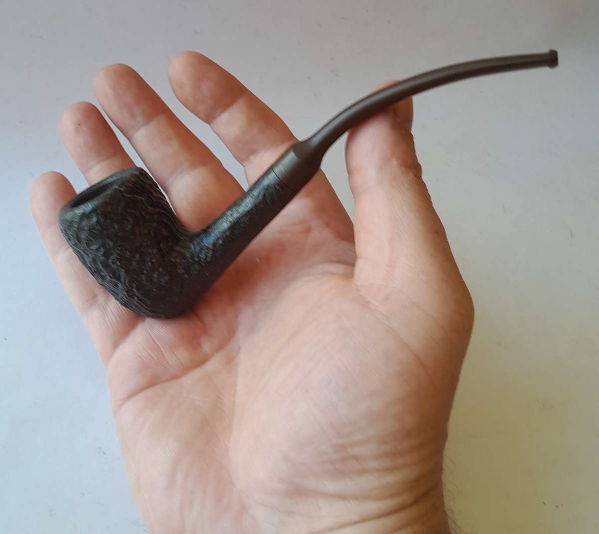 Vintage Hardcastle 141 Rusticated Arched Estate Pipe.