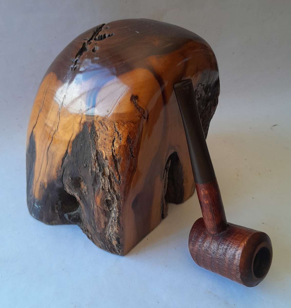 Vintage Bux Cherry-Cured Estate Pipe.