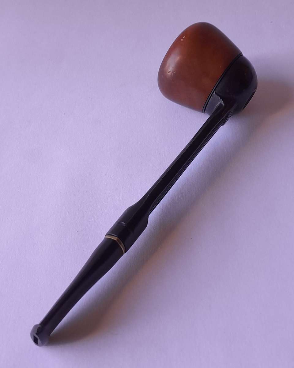 Vintage Falcon Briar & Black Aluminium Pipe.  Interchangeable bowl.