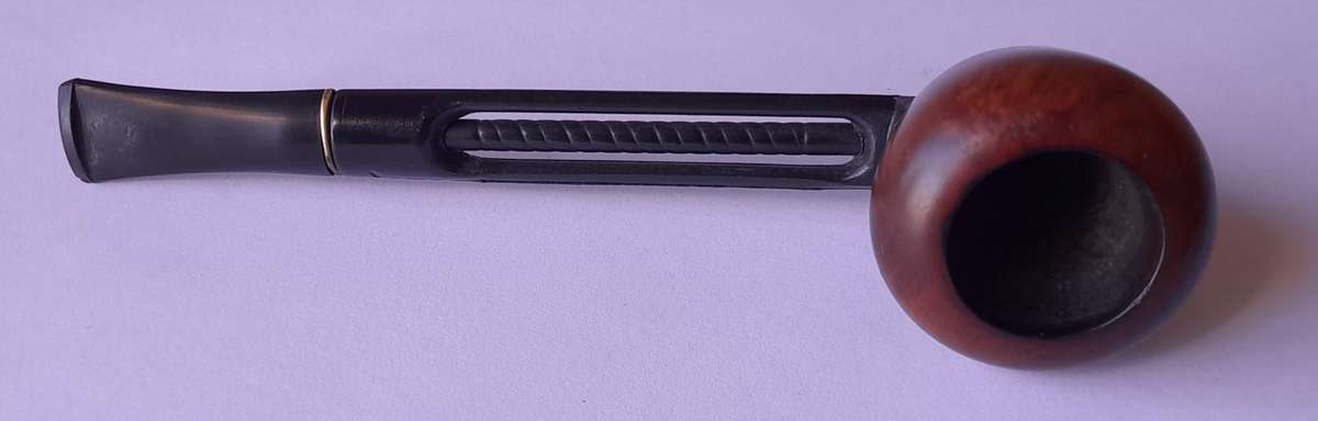 Vintage Falcon Briar & Black Aluminium Pipe.  Interchangeable bowl.