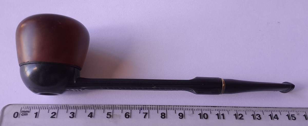 Vintage Falcon Briar & Black Aluminium Pipe.  Interchangeable bowl.